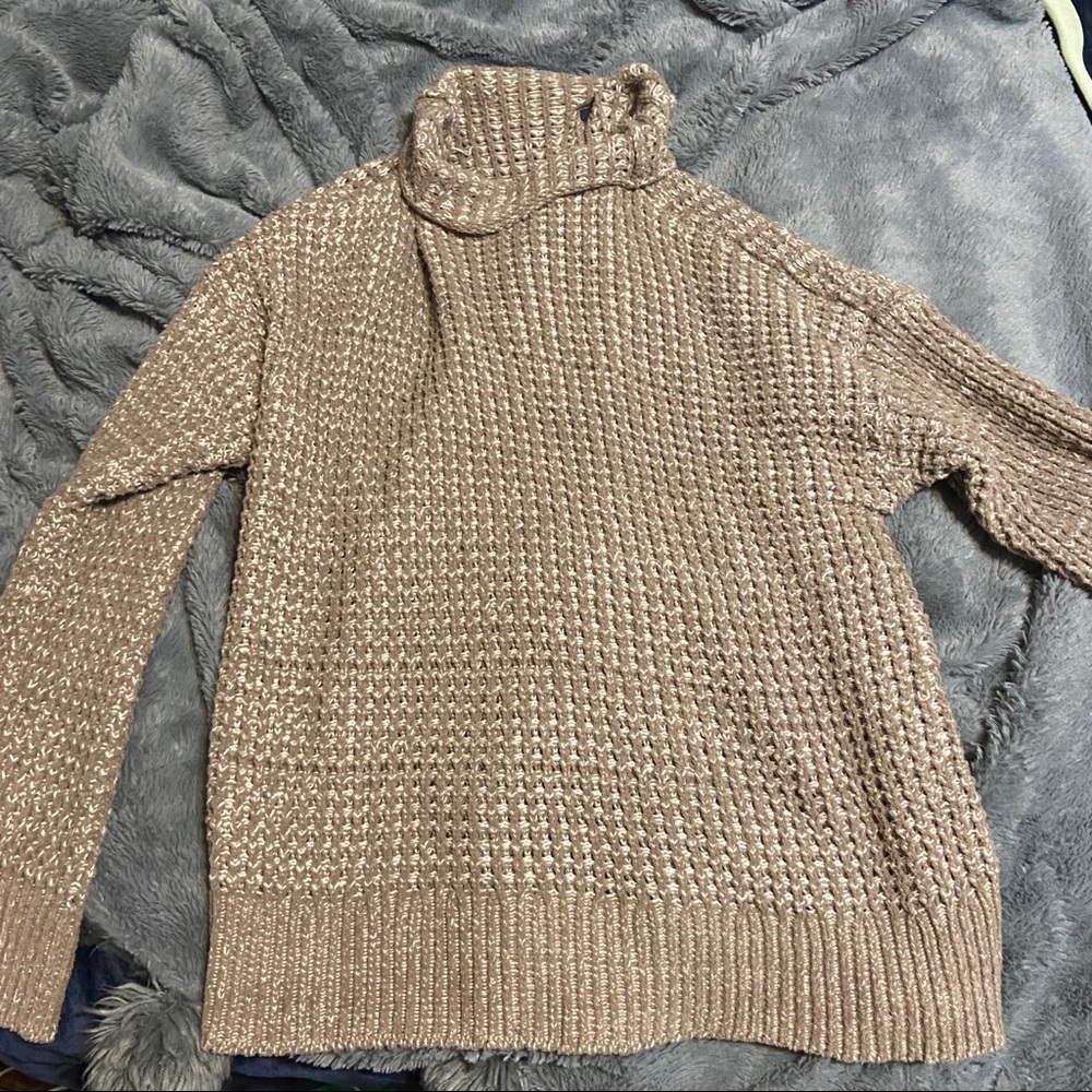 American eagle tan turtleneck sweater